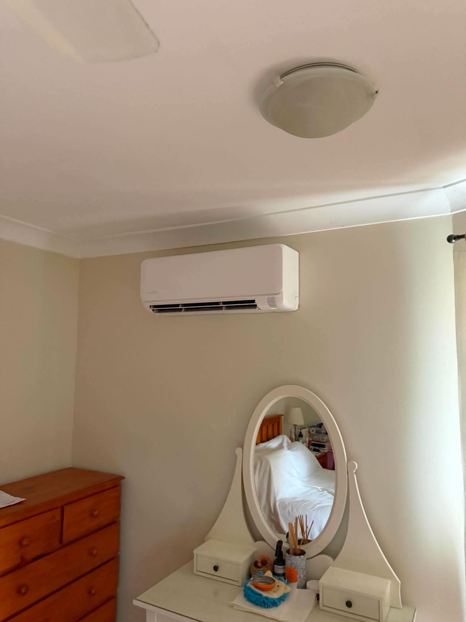 2.5kw MHI supplied and installed and safety switch installed on the light circuit to ensure all final sub circuits are&hellip;